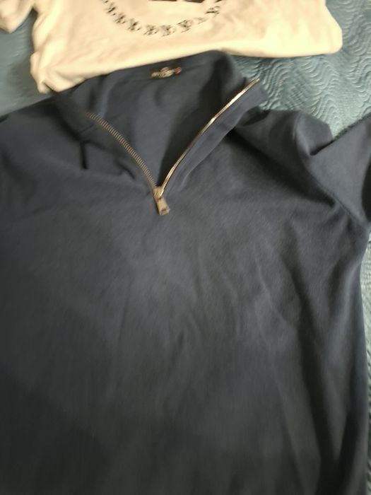 Продам много одежд,кофты,джинсы,футболка,