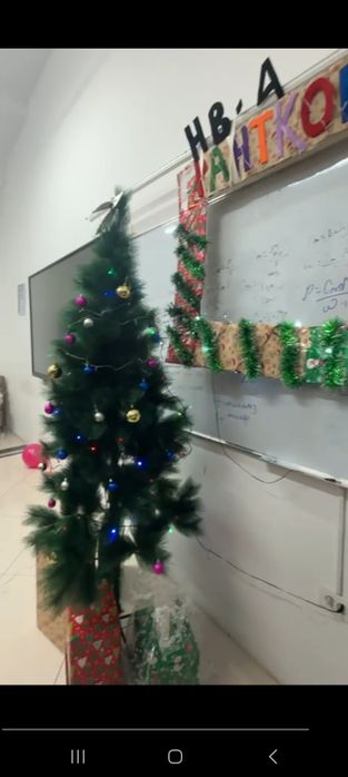 Ёлка 2.10метр +полный комплект