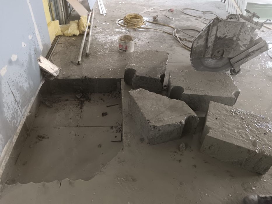 carotare beton,gauri in beton , gaură  hotă , gauri pentru  țevi sanitare si cabluri electrice