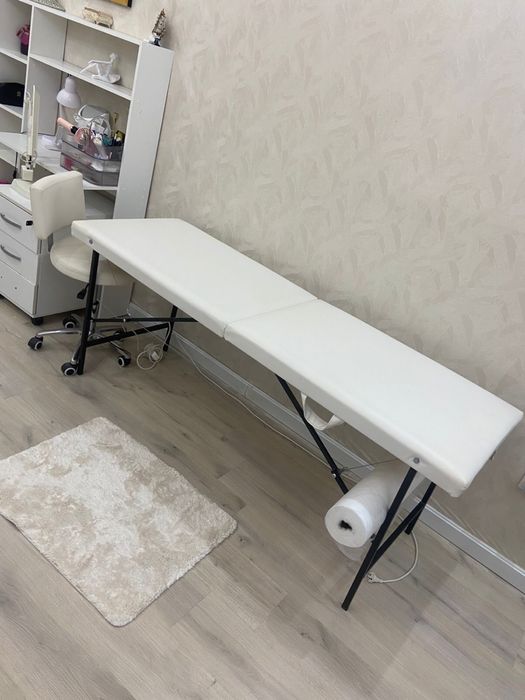 Продам новую кушетку