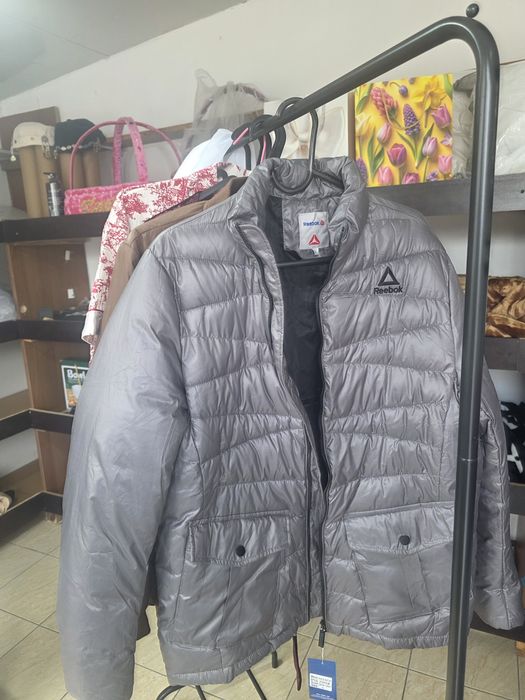 Продаю мужскую куртку