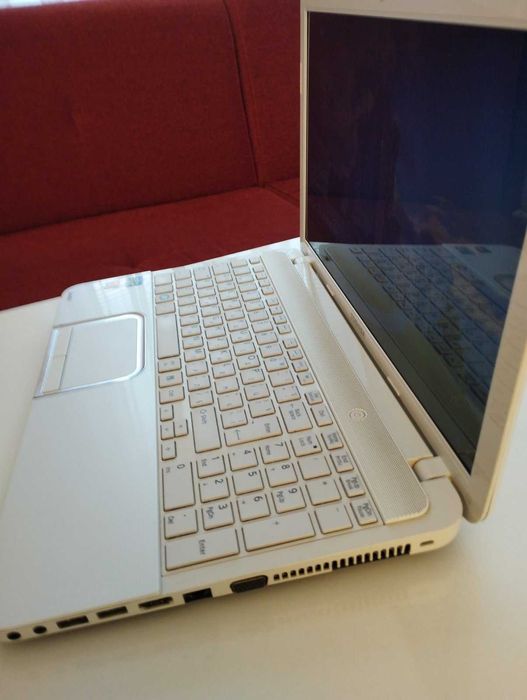 Лаптоп Toshiba за части