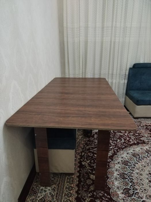 Mehmonxona yoki zal uchun ugalok