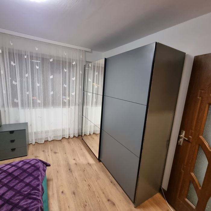 Vând Apartment 2 camere  decomandat zona casa de cultura