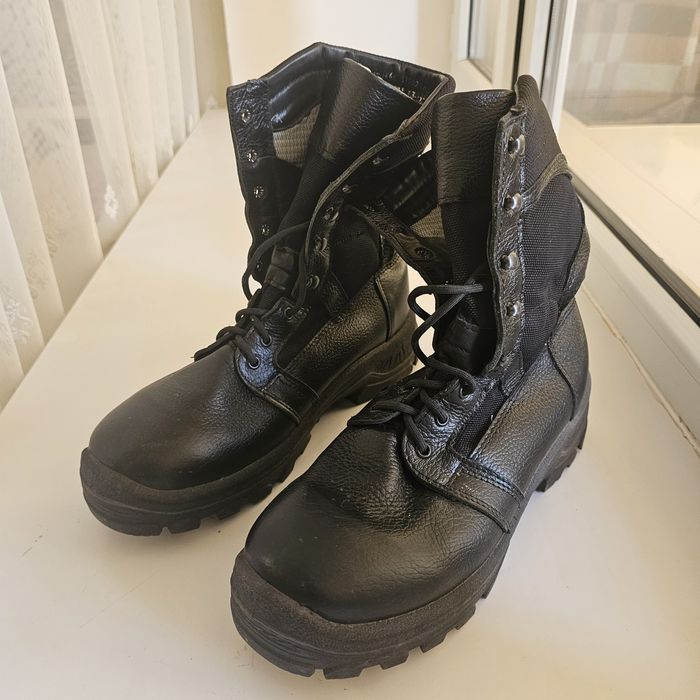 Продаются берцы мужские