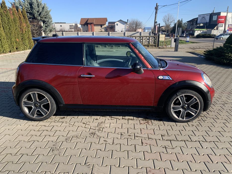 Bara fata Mini r56 S si spate