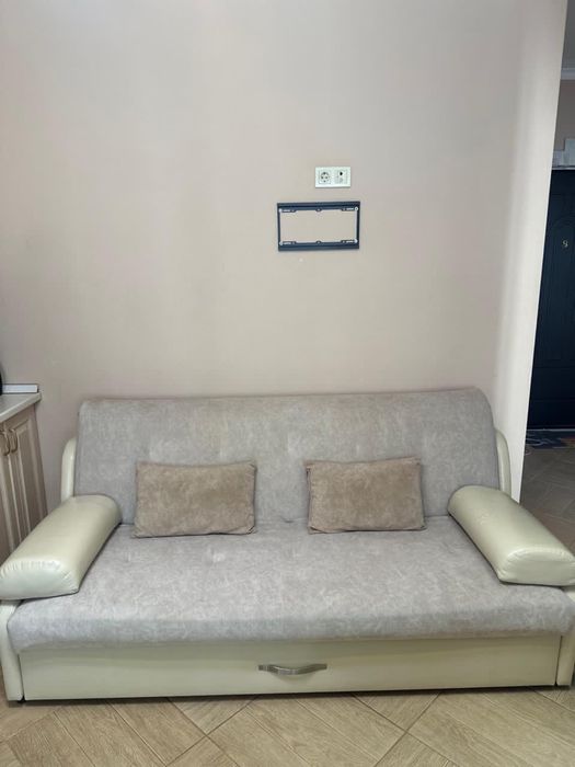 Диван в хорошем состоянии