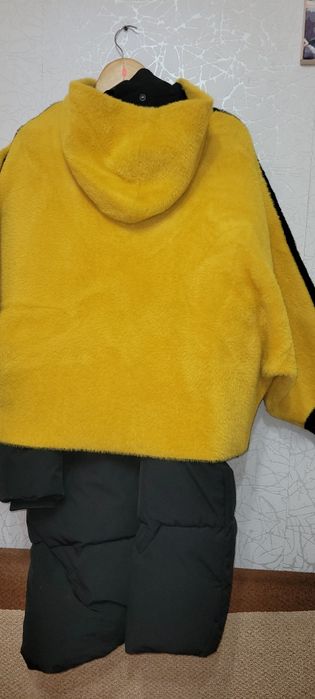 Продам красивую кофточку