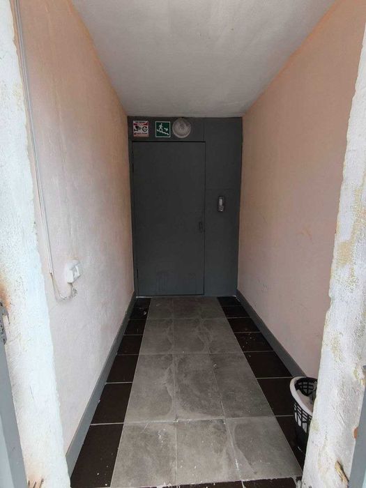 Продам комнату в цоколе