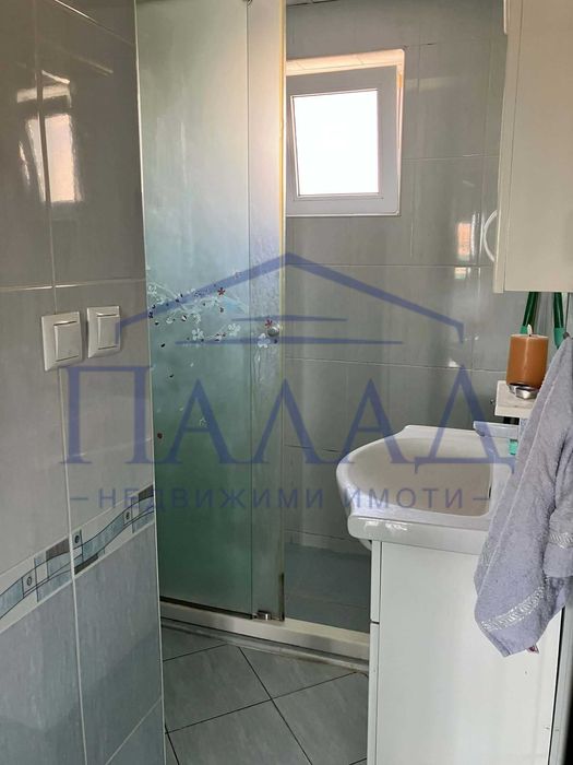 ПАНОРАМЕН тристаен апартамент с ПАРКОМЯСТО