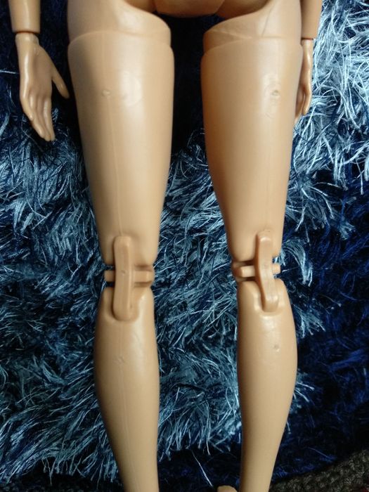 Барби йога Мили.