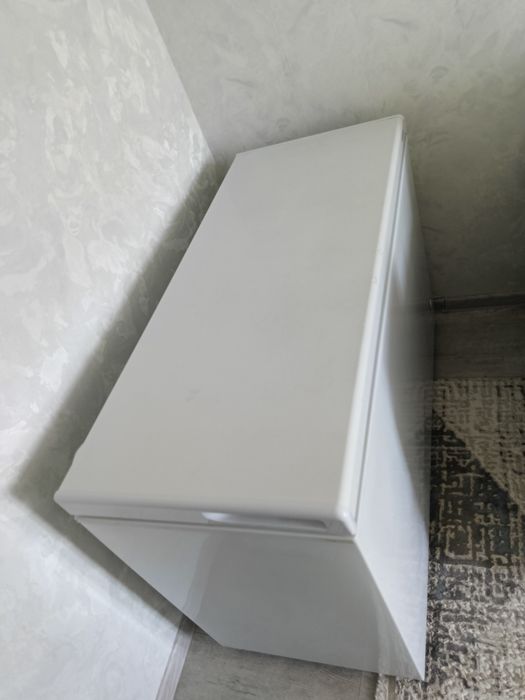 Продам морозильник бирюса за  100000