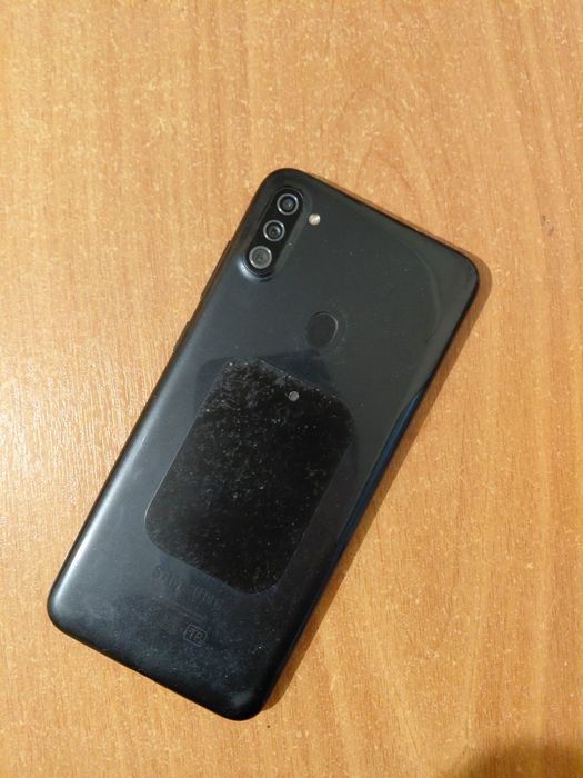 Продам Телефон Samsung A11