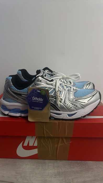 Adidași Asics 44