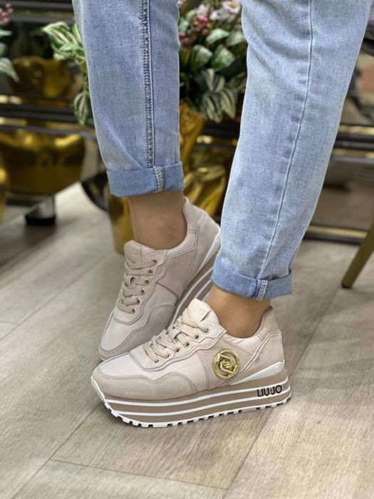 Кроссовки натуральная замша