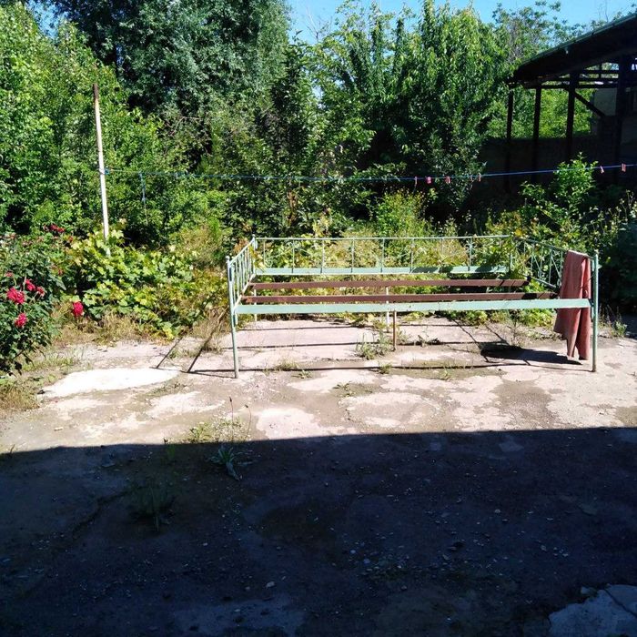 Jizzax shaharda hovli sotiladi