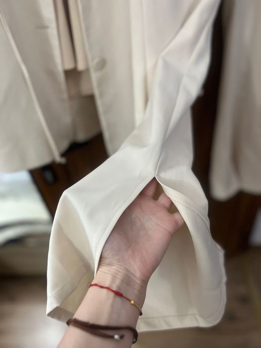 Костюм и блуза М-Л