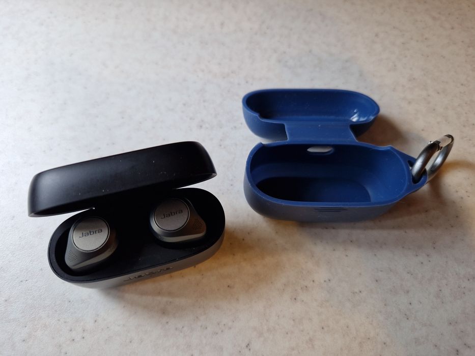 Jabra Elite 85t – Пълен комплект, отлично състояние (ANC, Multipoint)