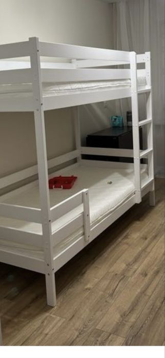 Двухспальная кроватт