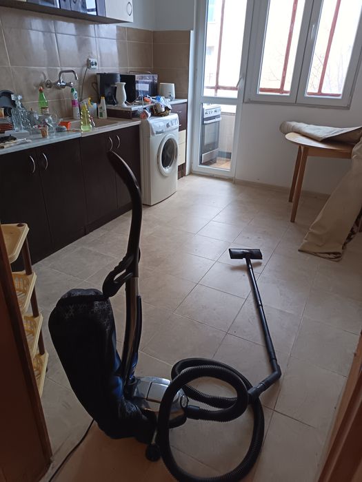 Почистване и освежаване  след наематели и продажба Хасково.