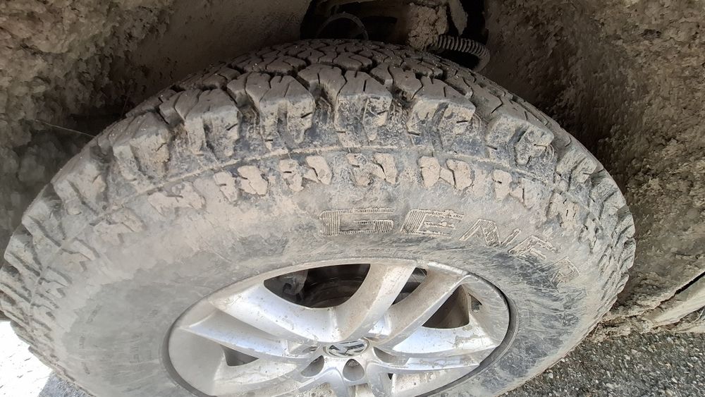 Vând  Touareg  motor  defect