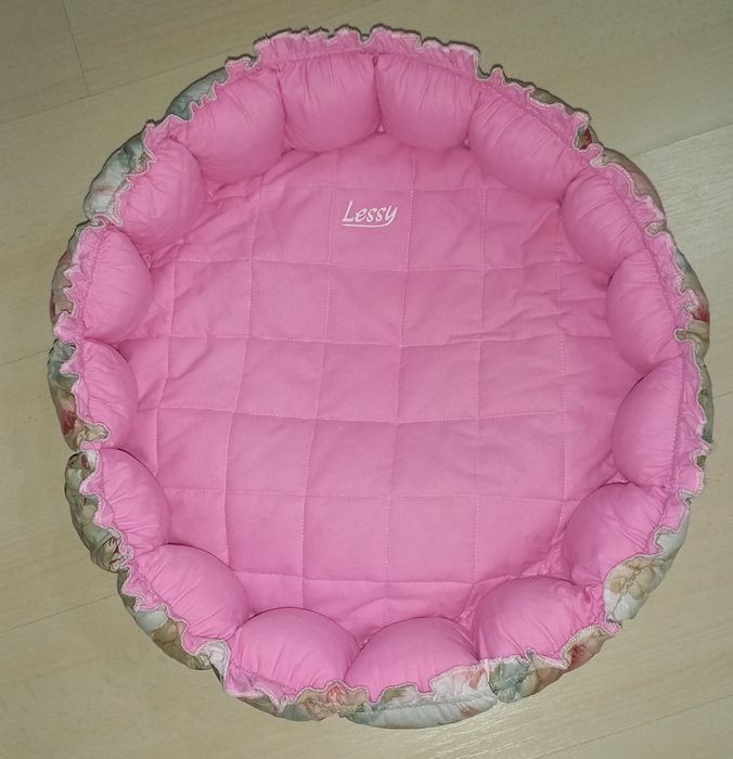 Лежанка домик для животных