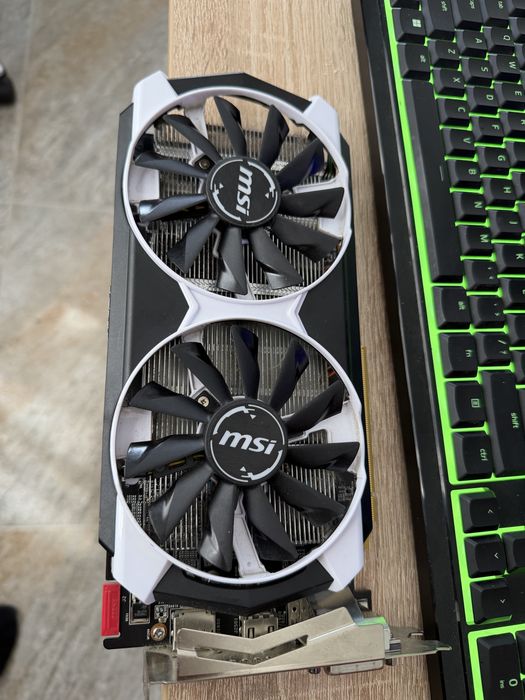 Placa video Gaming 2Gb 256 biti Gddr5 Amd r9 370