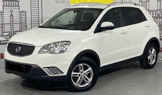 Фара на ssang yong action korando