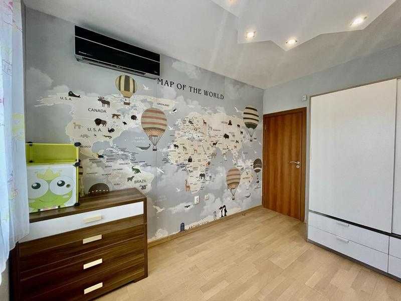 Продава се Тристаен апартамент в София, Толстой - 106 кв.м за 1746 €/кв.м - Снимка #1