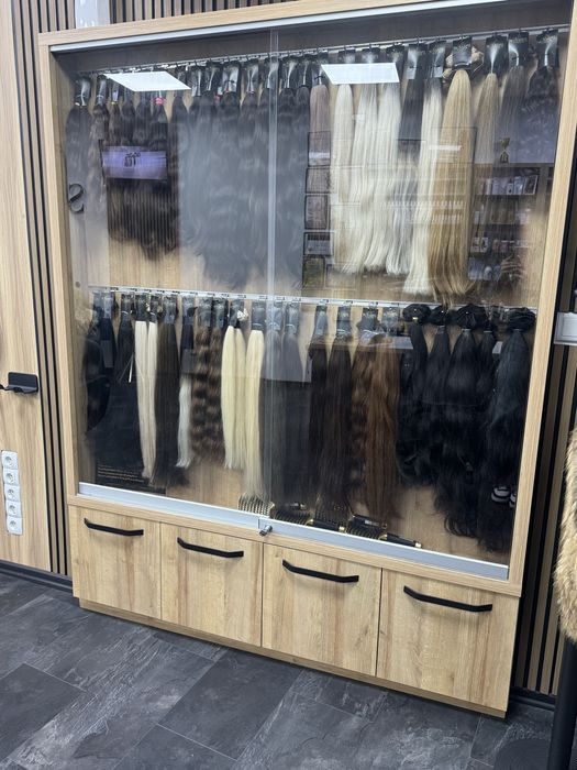 Шкаф/витрина за екстеншъни