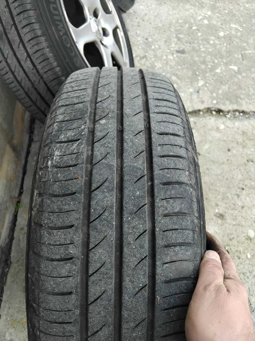 Джанти с гуми , Rial