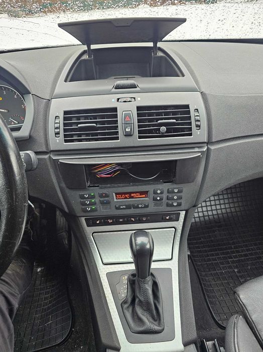 На части БМВ Е83 Х3 204 коня - BMW E83 X3 204hp М пакет