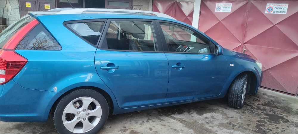 Kia ceed 2012г.син цвят комби