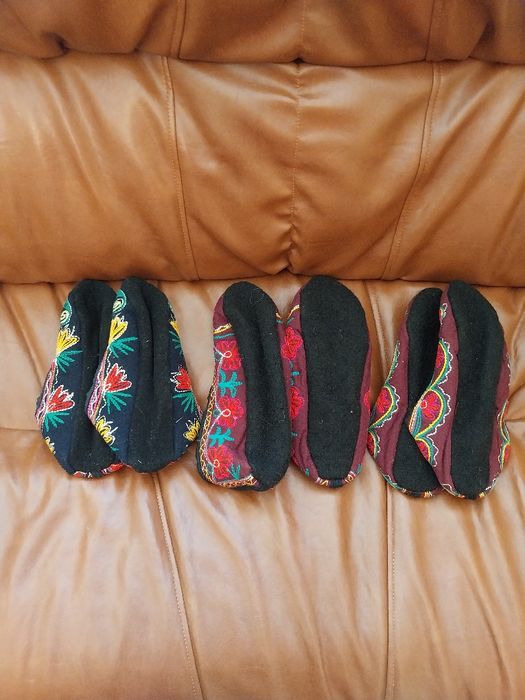 Автентични родопски терлици.