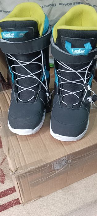 Продавам детски ски и сноуборд обувки  номера 20, 37.5 и 38