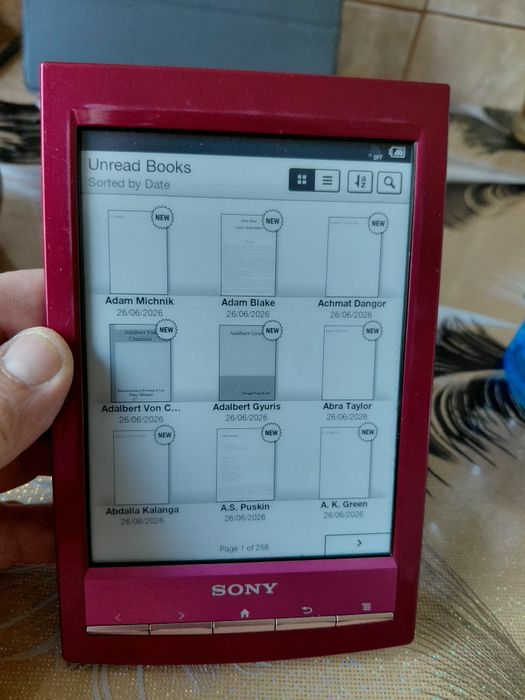 Vind e reader Sony prs t1 cu peste 2300 de cărți în limba română