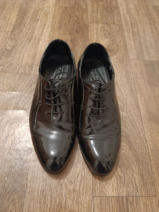 Продам стильные туфли.