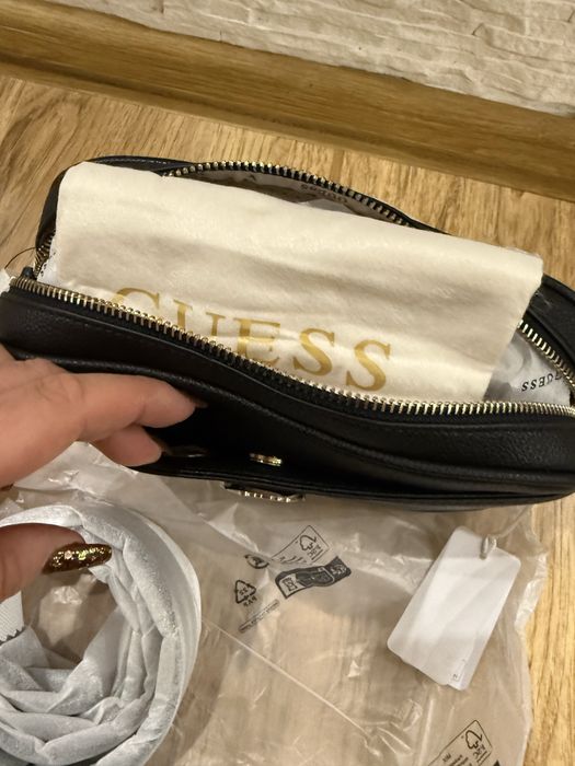 100% Оригинална чанта на GUESS