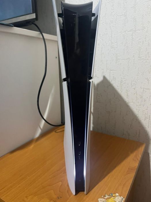 Playstation 5 slim 1 TB
