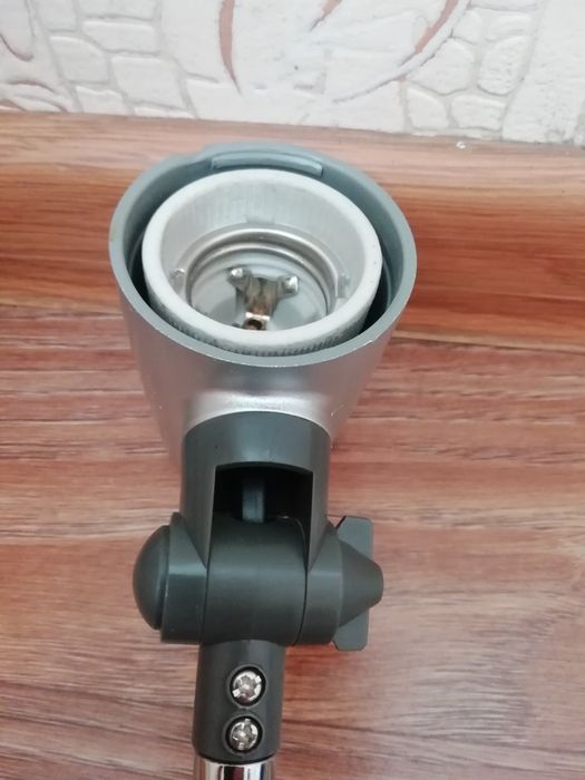 Лампа настольная