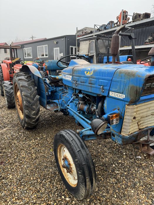 Vand tractor ford 2000
