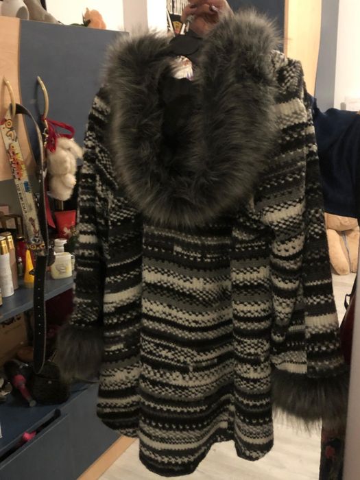 Haină de lână cu blăniță