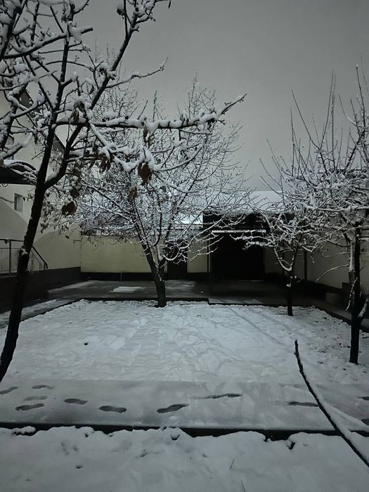 Arenda hovli oilaga Bektemir vodnikda