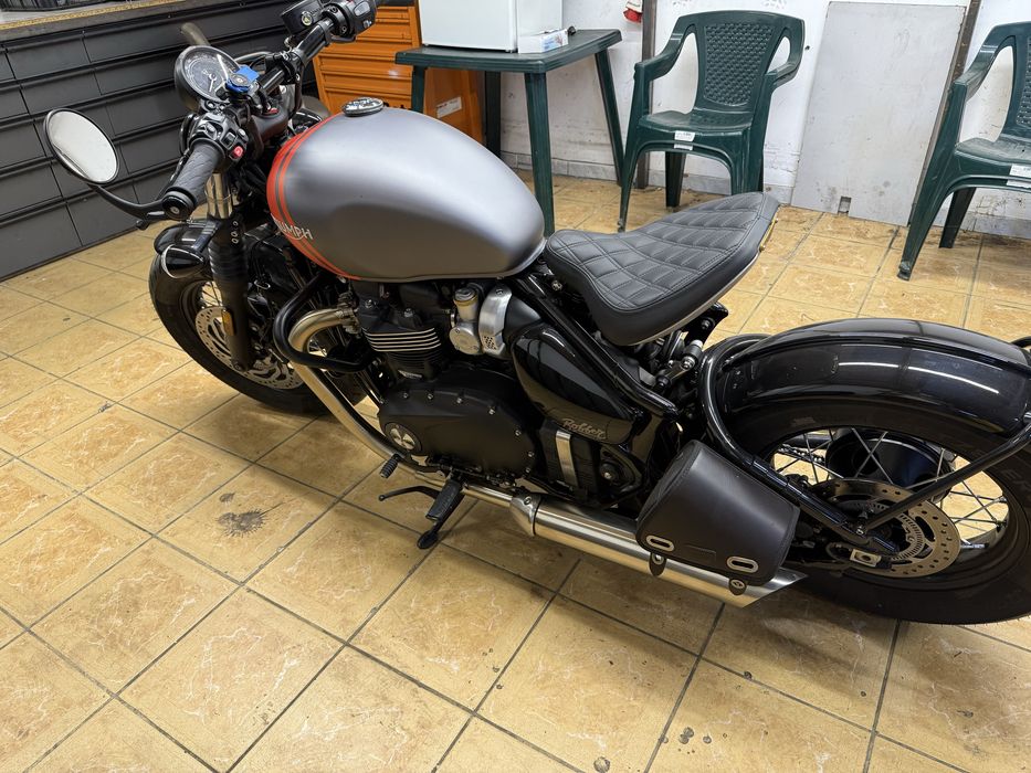 Vand triumph bonneville bobber