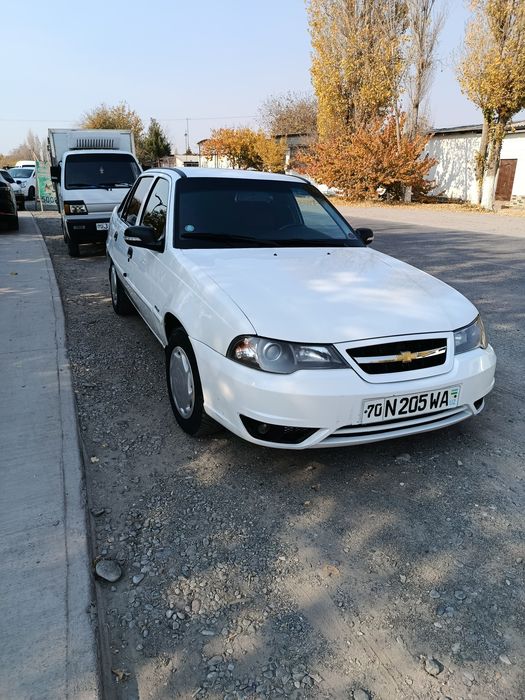 Nexia 2 sotiladi ideal lux kansaner