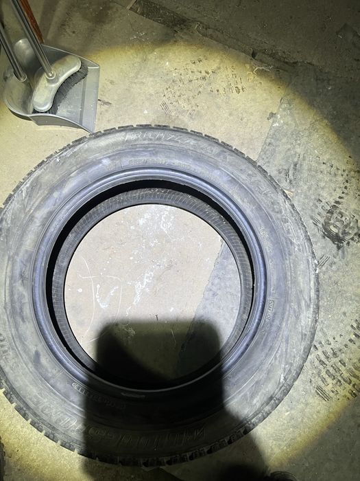 Резина липучка 225/60/17 бу