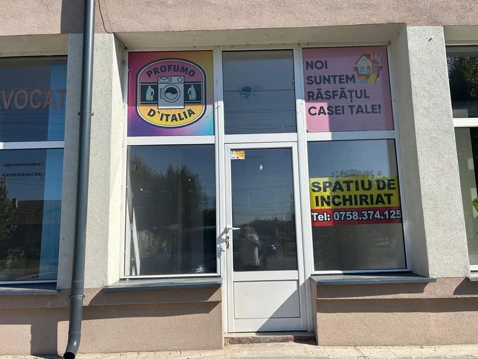 Spațiu Comercial de vânzare - Locație Sântana