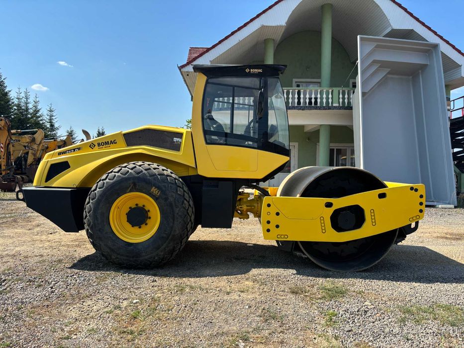 Cilindru compactor terasamente BOMAG BW 212 D-5, 12 tone, 2015