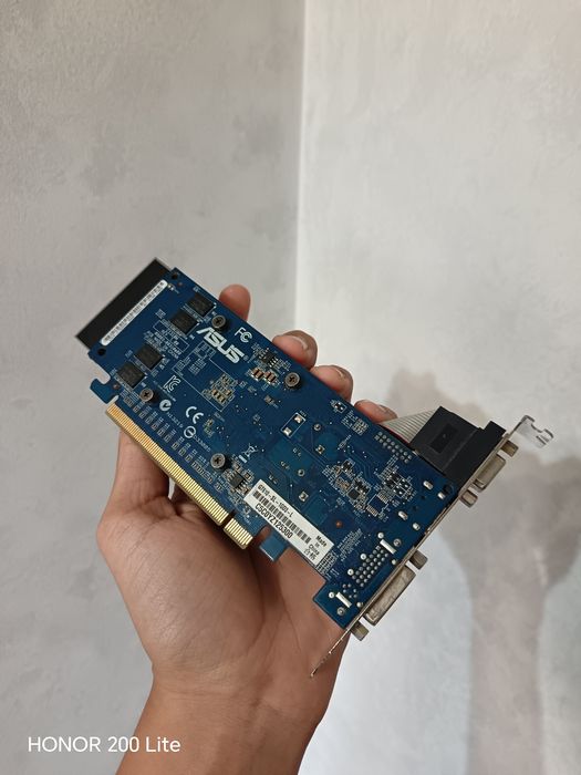 Продам видеокарту Asus gt610