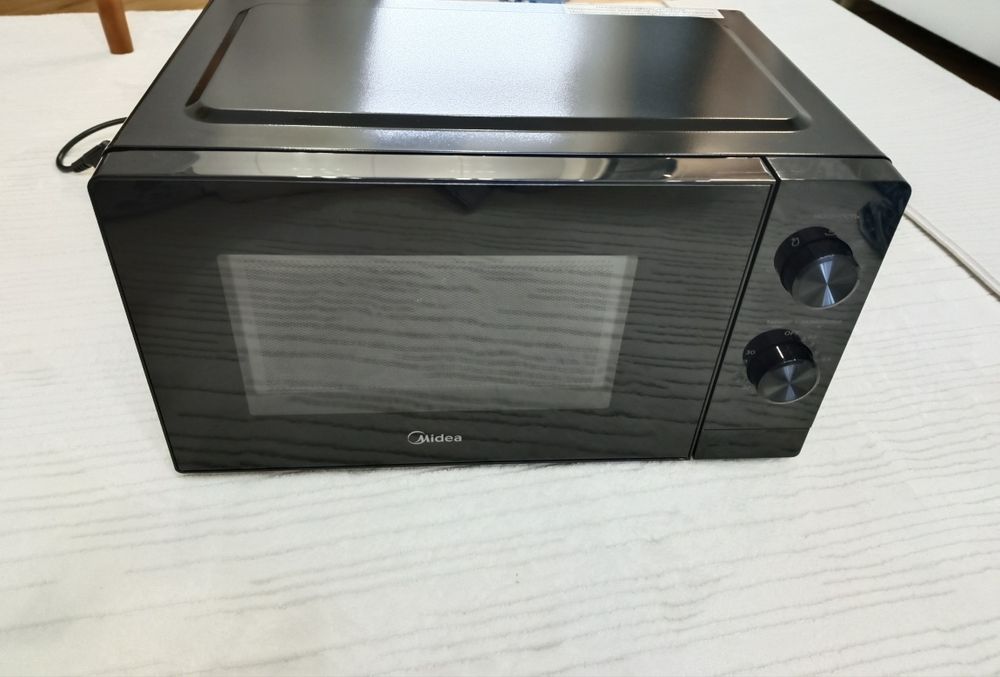 Микроволновка продам